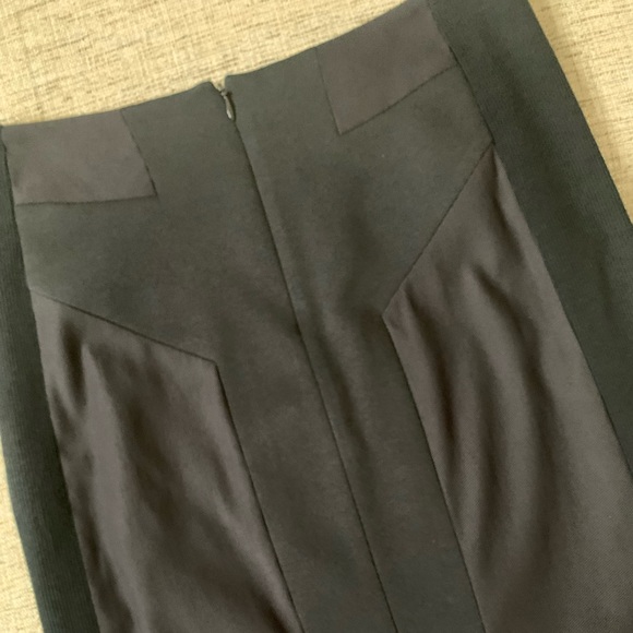 RAG & BONE Contrast Panel Pencil Skirt in Black, Size 4 - Picture 4 of 4